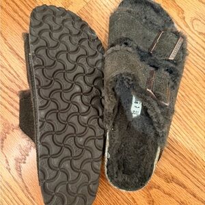 Birkenstock Mocha Shearling Sandals